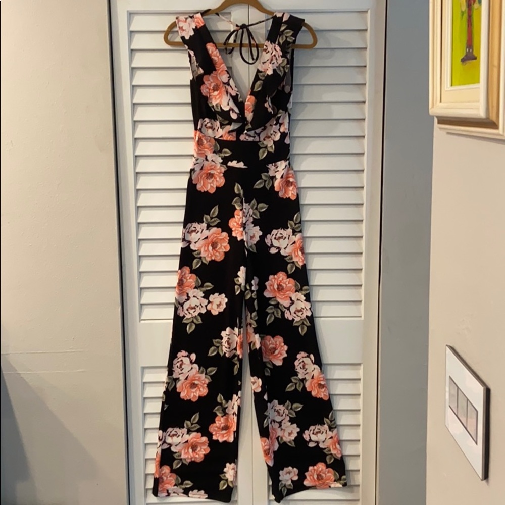 Flowery cute jumpsuit